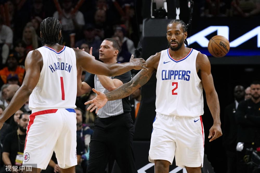 使她在多个 使她在多个